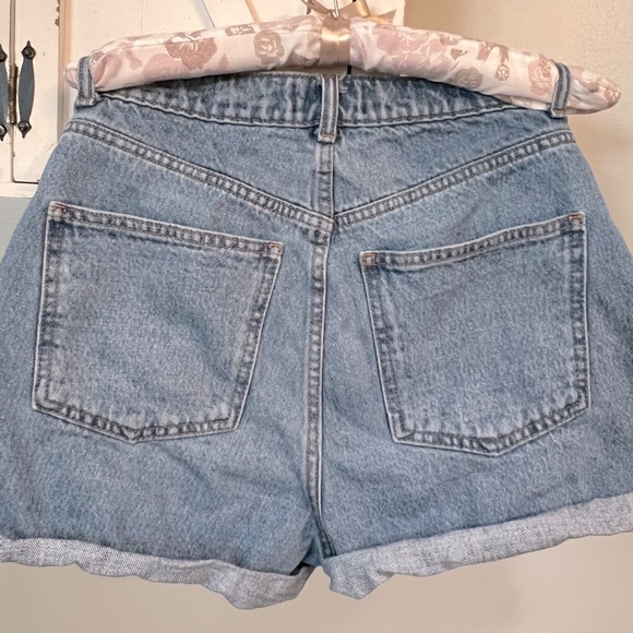 ASOS High Rise Cuffed Vintage Wash Denim Jean Shorts - Picture 4 of 4